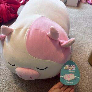 BNWT squishmallow cow 🩷